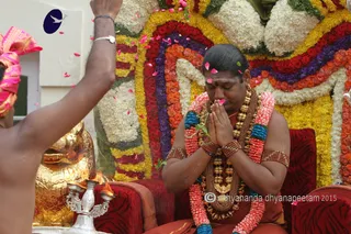 http://nithyananda.org/sites/default/files/photo-gallery/2015-07jul-18th-nithyananda-diary_IMG_9898_varanasi-homa-swamiji.JPG