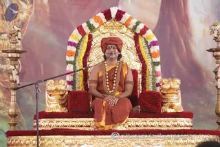 http://nithyananda.org/sites/default/files/photo-gallery/2015-07jul-26th-nithyananda-diaryIMG_1460_pandy-kalpataru-swamiji.JPG