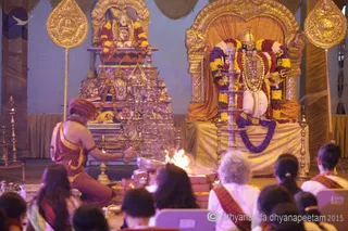 http://nithyananda.org/sites/default/files/photo-gallery/2015-07jul-9th-nithyananda-diary_IMG_5618_varanasi-rudra-homa-swamiji.JPG