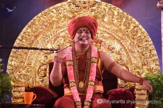 http://nithyananda.org/sites/default/files/photo-gallery/2015-07jul-9th-nithyananda-diary_IMG_5757_varanasai-satsang-swamiji.JPG