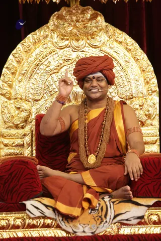 http://nithyananda.org/sites/default/files/photo-gallery/2015-08aug-26th-nithyanda-diary_IMG_9431_bidadi-satsang-swamiji.JPG