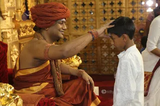 http://nithyananda.org/sites/default/files/photo-gallery/2015-08aug-26th-nithyanda-diary_IMG_9519_bidadi-satsang-swamiji.JPG