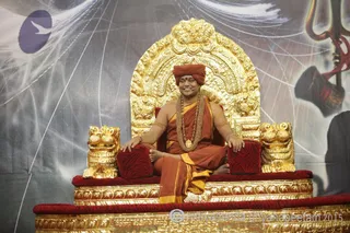 http://nithyananda.org/sites/default/files/photo-gallery/2015-08oct-01st-nithyananda-diary_IMG_4552_bidadi-webinar-karma-swamiji_0.JPG