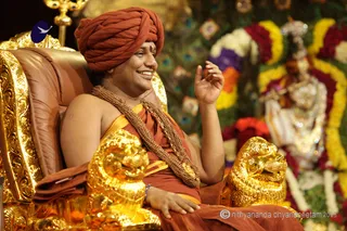 http://nithyananda.org/sites/default/files/photo-gallery/2015-09sep-05th_nithyanda-diary_IMG_2284_bidadi-samaya-deeksha-swamiji.JPG