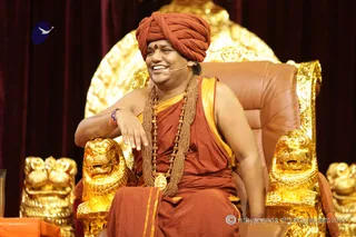 http://nithyananda.org/sites/default/files/photo-gallery/2015-09sep-05th_nithyanda-diary_IMG_2330_bidadi-samaya-deeksha-swamiji.JPG