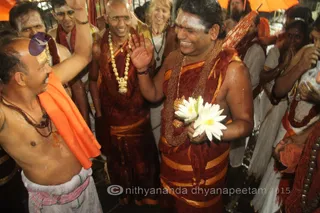 http://nithyananda.org/sites/default/files/photo-gallery/2015-09sep-18th-nithyananda-diary_IMG_9504_triambakeshwar-temple-swamiji-akadha-sadhus.jpeg
