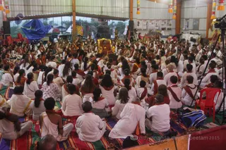 http://nithyananda.org/sites/default/files/photo-gallery/2015-09sep-18th-nithyananda-diary_IMG_9765_Nasik-shivoham-process-swamiji.jpeg