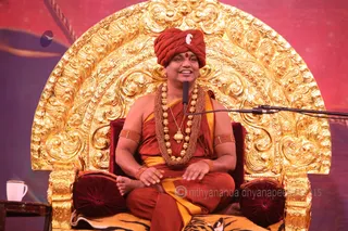 http://nithyananda.org/sites/default/files/photo-gallery/2015-10oct-11th-nithyananda-diary_IMG_4749_varanasi-ia-satsang-swamiji.JPG