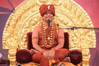 http://nithyananda.org/sites/default/files/photo-gallery/2015-10oct-11th-nithyananda-diary_IMG_4949_varanasi-ia-satsang-swamiji.JPG