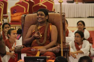 http://nithyananda.org/sites/default/files/photo-gallery/2015-10oct-11th-nithyananda-diary_IMG_5268_varanasi-ia-completion-sessions-swamiji.JPG