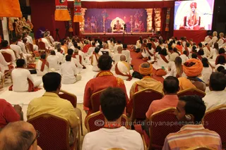 http://nithyananda.org/sites/default/files/photo-gallery/2015-10oct-12th-nithyananda-diary_IMG_5332_varanasi-ia-satsang-swamiji.JPG