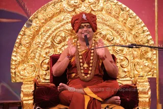http://nithyananda.org/sites/default/files/photo-gallery/2015-10oct-12th-nithyananda-diary_IMG_5351_varanasi-ia-satsang-swamiji.JPG