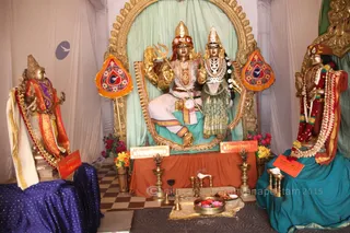 http://nithyananda.org/sites/default/files/photo-gallery/2015-10oct-12th-nithyananda-diary_IMG_5391_varanasi-ia-nithyanandeshwara-temple_0.JPG