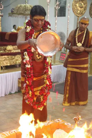 http://nithyananda.org/sites/default/files/photo-gallery/2015-10oct-12th-nithyananda-diary_IMG_5585_varanasi-ia-kalabhairava-homa-swamiji.JPG