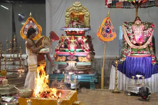 http://nithyananda.org/sites/default/files/photo-gallery/2015-10oct-12th-nithyananda-diary_IMG_5650_varanasi-ia-kalabhairava-homa.JPG