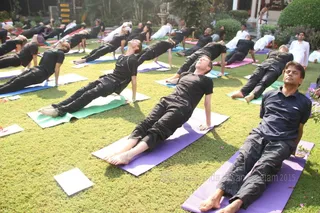 http://nithyananda.org/sites/default/files/photo-gallery/2015-10oct-14th-nithyananda-diary_IMG_6278_varanasi-ia-nithya-yoga-participants.JPG
