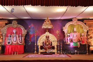 http://nithyananda.org/sites/default/files/photo-gallery/2015-10oct-15th-nithyananda-diary_IMG_6457_varanasi-ia-satsang-swamiji.JPG