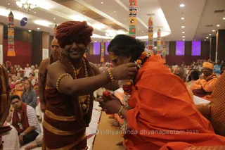 http://nithyananda.org/sites/default/files/photo-gallery/2015-10oct-18th-nithyananda-diary_IMG_7673_varanasi-ia-meenakshi-thirukalyanam-akhada-swamis-swamiji.JPG