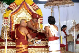 http://nithyananda.org/sites/default/files/photo-gallery/2015-10oct-19th-nithyananda-diary_IMG_8586_varanasi-ia-rudra-homa-swamiji.jpg