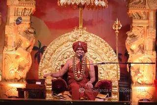http://nithyananda.org/sites/default/files/photo-gallery/2015-10oct-20th-nithyananda-diary_IMG_8440_varanasi-ia-satsang-swamiji.JPG