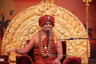 http://nithyananda.org/sites/default/files/photo-gallery/2015-10oct-20th-nithyananda-diary_IMG_8442_varanasi-ia-satsang-swamiji.JPG