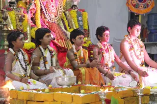 http://nithyananda.org/sites/default/files/photo-gallery/2015-10oct-21st-nithyananda-diary_IMG_0055_varanasi-ia-navaratri-day-nine-chandi-homa-vaduga-puja-gurukul-kids.JPG