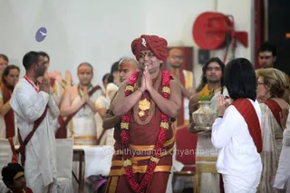 http://nithyananda.org/sites/default/files/photo-gallery/2015-10oct-21st-nithyananda-diary_IMG_8658_varanasi-ia-navaratri-day-nine-chandi-homa-swamiji.jpg