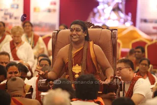 http://nithyananda.org/sites/default/files/photo-gallery/2015-10oct-25th-nithyananda-diary_IMG_9878_varanasi-ia-question_answer-shivoham-swamiji_0.JPG