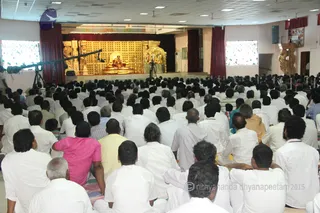 http://nithyananda.org/sites/default/files/photo-gallery/2015-10oct-31st-nithyananda-diary_IMG_1235._samaya-deeksha-program-swamiji.JPG
