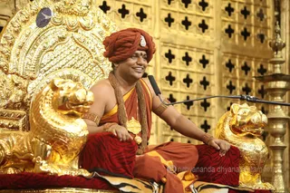http://nithyananda.org/sites/default/files/photo-gallery/2015-10oct-31st-nithyananda-diary_IMG_1727._samaya-deeksha-program-swamiji.JPG