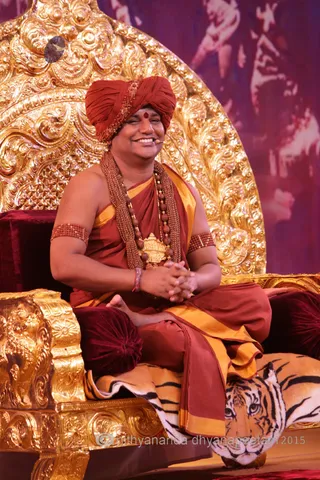 http://nithyananda.org/sites/default/files/photo-gallery/2015-10oct-7th-nithyananda-diary_IMG_2500_varanasi-ia-morning-satsang-swamiji.JPG