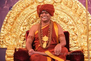 http://nithyananda.org/sites/default/files/photo-gallery/2015-10oct-7th-nithyananda-diary_IMG_2972_varanasi-ia-morning-satsang-swamiji.JPG