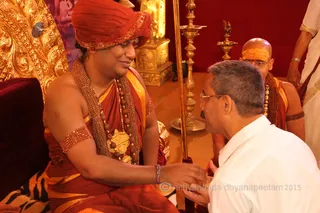 http://nithyananda.org/sites/default/files/photo-gallery/2015-10oct-7th-nithyananda-diary_IMG_3011_varanasi-ia-kalpataru-darshan-swamiji.JPG
