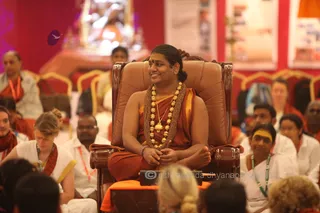 http://nithyananda.org/sites/default/files/photo-gallery/2015-10oct-9th-nithyananda-diary_IMG_3734_varanasi-ia-shivoham-process-swamiji.JPG