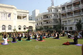 http://nithyananda.org/sites/default/files/photo-gallery/2015-10oct-9th-nithyananda-diary_IMG_4048_varanasi-ia-nithya-yoga.JPG