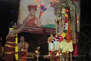 http://nithyananda.org/sites/default/files/photo-gallery/2015-11nov-14th-nithyananda-diary_IMG_4671_banglr-adheenam-pidari-amman-puja-temple-swamiji.JPG