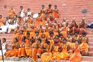 http://nithyananda.org/sites/default/files/photo-gallery/2015-11nov-17th-nithyananda-diary_IMG_7106_bnglr-adheenam-skandha-shasti-sannyas-initiation-ashramites.JPG