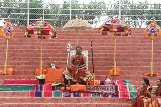 http://nithyananda.org/sites/default/files/photo-gallery/2015-11nov-17th-nithyananda-diary_IMG_7109_bnglr-adheenam-skandha-shasti-sannyas-initiation-swamiji.JPG