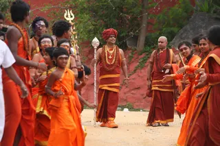 http://nithyananda.org/sites/default/files/photo-gallery/2015-11nov-17th-nithyananda-diary_IMG_7509_bnglr-adheenam-skandha-shasti-sura-samharam-procession-swamiji.JPG