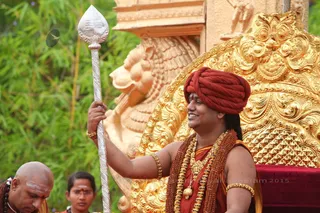 http://nithyananda.org/sites/default/files/photo-gallery/2015-11nov-17th-nithyananda-diary_IMG_7560_bnglr-adheenam-skandha-shasti-sura-samharam-event-swamiji.JPG