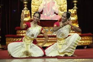 http://nithyananda.org/sites/default/files/photo-gallery/2015-11nov-18th-nithyananda-diary_IMG_8068_banglr-adheenam-nithyanandeshwara-brahmotsavam-culturals-bharatanatyam.JPG