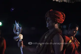 http://nithyananda.org/sites/default/files/photo-gallery/2015-11nov-18th-nithyananda-diary_IMG_8647.JPG_banglr-adheenam-nithyanandeshwara-brahmotsavam-procession-swamiji.JPG