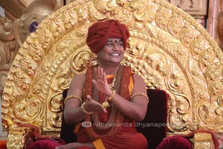 http://nithyananda.org/sites/default/files/photo-gallery/2015-11nov-19th-nithyananda-diary_IMG_9526_banglr-adheenam-nithyanandeshwara-brahmotsavam-culturals-bharatanatyam-swamiji.JPG