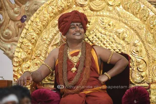 http://nithyananda.org/sites/default/files/photo-gallery/2015-11nov-19th-nithyananda-diary_IMG_9743_banglr-adheenam-nithyanandeshwara-brahmotsavam-culturals-bharatanatyam-swamiji.JPG