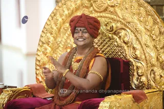 http://nithyananda.org/sites/default/files/photo-gallery/2015-11nov-19th-nithyananda-diary_IMG_9765_banglr-adheenam-nithyanandeshwara-brahmotsavam-culturals-bharatanatyam-swamiji.JPG
