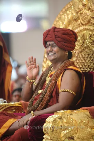 http://nithyananda.org/sites/default/files/photo-gallery/2015-11nov-19th-nithyananda-diary_IMG_9788_banglr-adheenam-nithyanandeshwara-brahmotsavam-culturals-bharatanatyam-swamiji.JPG