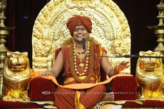 http://nithyananda.org/sites/default/files/photo-gallery/2015-11nov-21st-nithyananda-diary_IMG_9152_blr-adheenam-samaya-vishesha-deeksha-swamiji.JPG