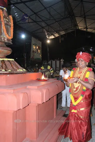 http://nithyananda.org/sites/default/files/photo-gallery/2015-11nov-25th-nithyananda-diary_IMG_1403_blr-adheenam-nithyanandeshwara-brahmotsavam-morning-bharani-deepam-temple-swamiji_0.JPG
