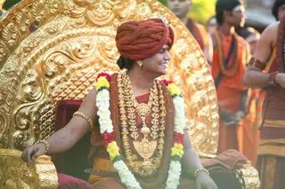 http://nithyananda.org/sites/default/files/photo-gallery/2015-11nov-25th-nithyananda-diary_IMG_4430_blr-adheenam-nithyanandeshwara-brahmotsavam-evening-karthigai-deepam-temple-swamiji.JPG