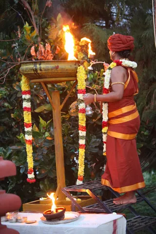 http://nithyananda.org/sites/default/files/photo-gallery/2015-11nov-25th-nithyananda-diary_IMG_4572_blr-adheenam-nithyanandeshwara-brahmotsavam-evening-karthigai-deepam-temple-swamiji.JPG